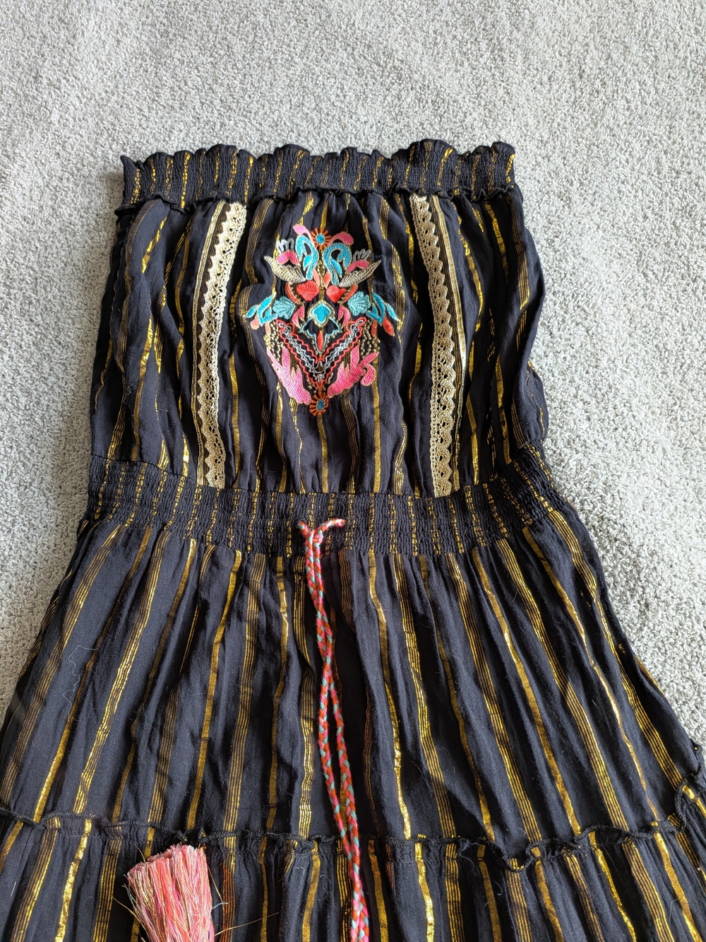 🌼B2G1🌼 VENUS Black Strapless Dress with Gold and Floral Accents - Picture 5 of 9